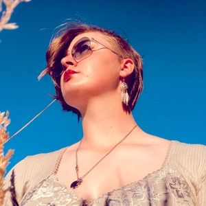 Meet your Posher, Annalisa